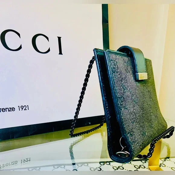 “HP” GUCCI Web Black GG Logo Agenda Notebook/Passport Cover EUC - Picture 6 of 9